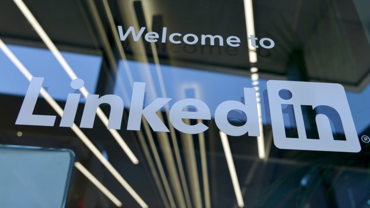Linkedin office - Callies & Schewe Kommunikation B2B Marketing Agentur Mannheim